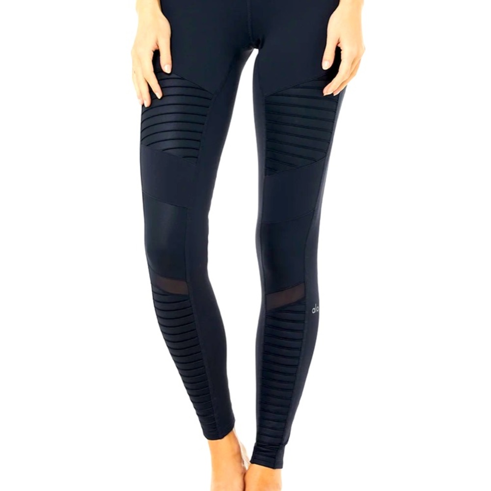 Alo Moto Legging in Navy Blue- size M